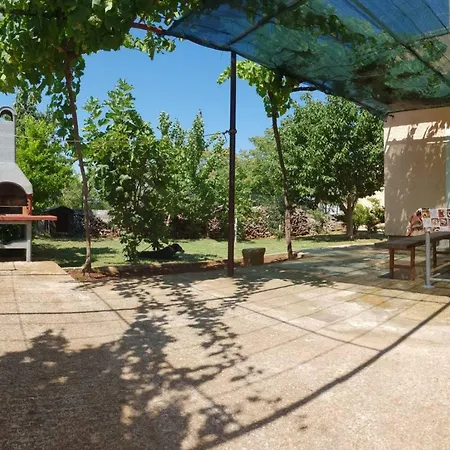 Luka Appartement *