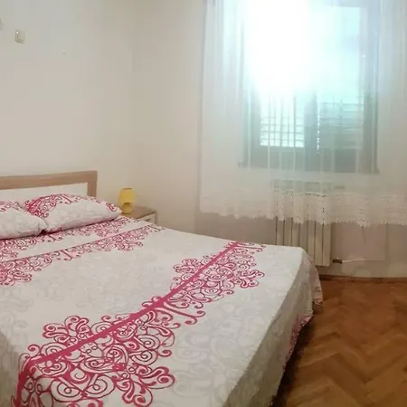 Apartamento Luka *