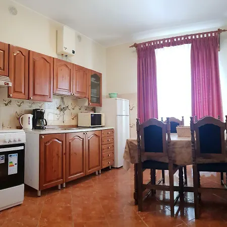 Luka Apartament *